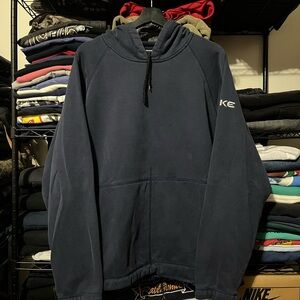 2000s Nike Men's Dark Blue Hoodie Sweater